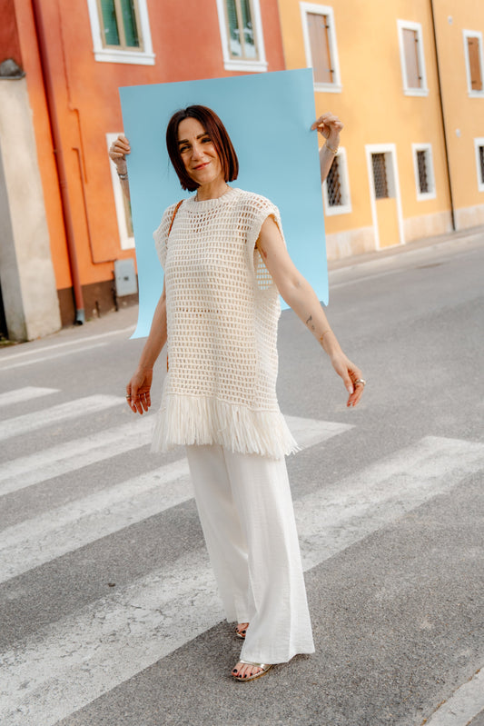 KAOS - Maxi gilet crochet burro con frange