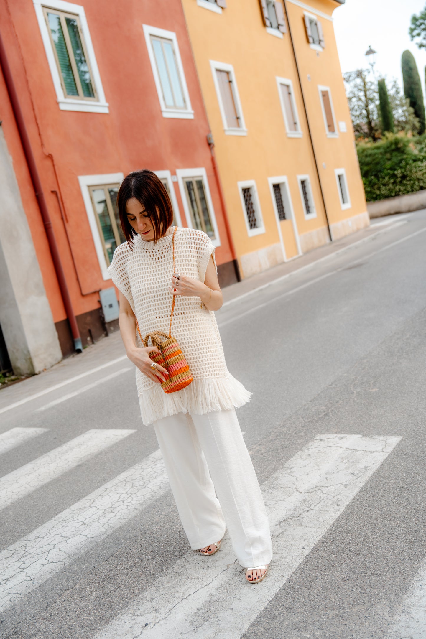 KAOS - Maxi gilet crochet burro con frange