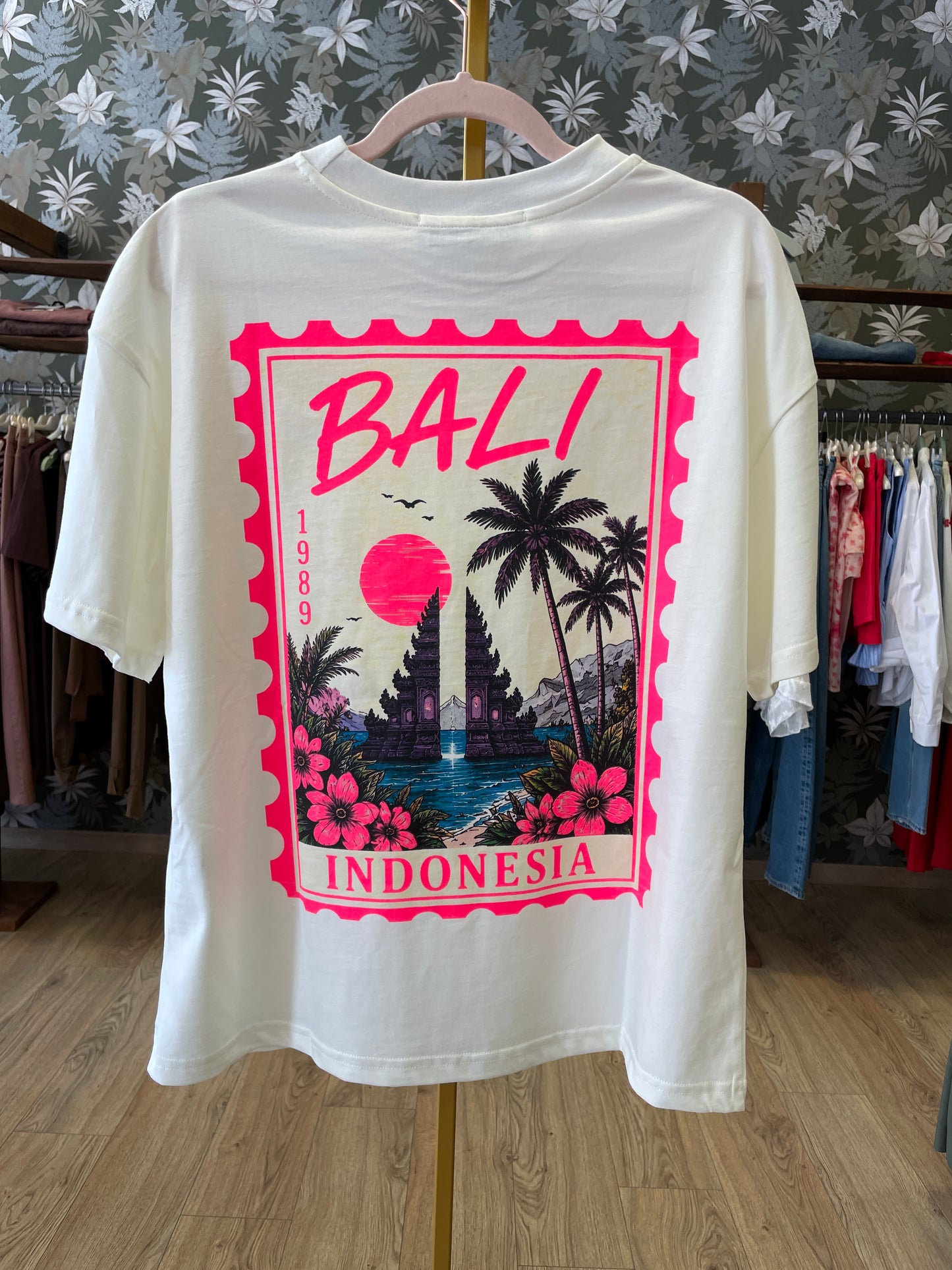 HAVEONE - T-shirt over con stampa francobollo sul retro - più colori