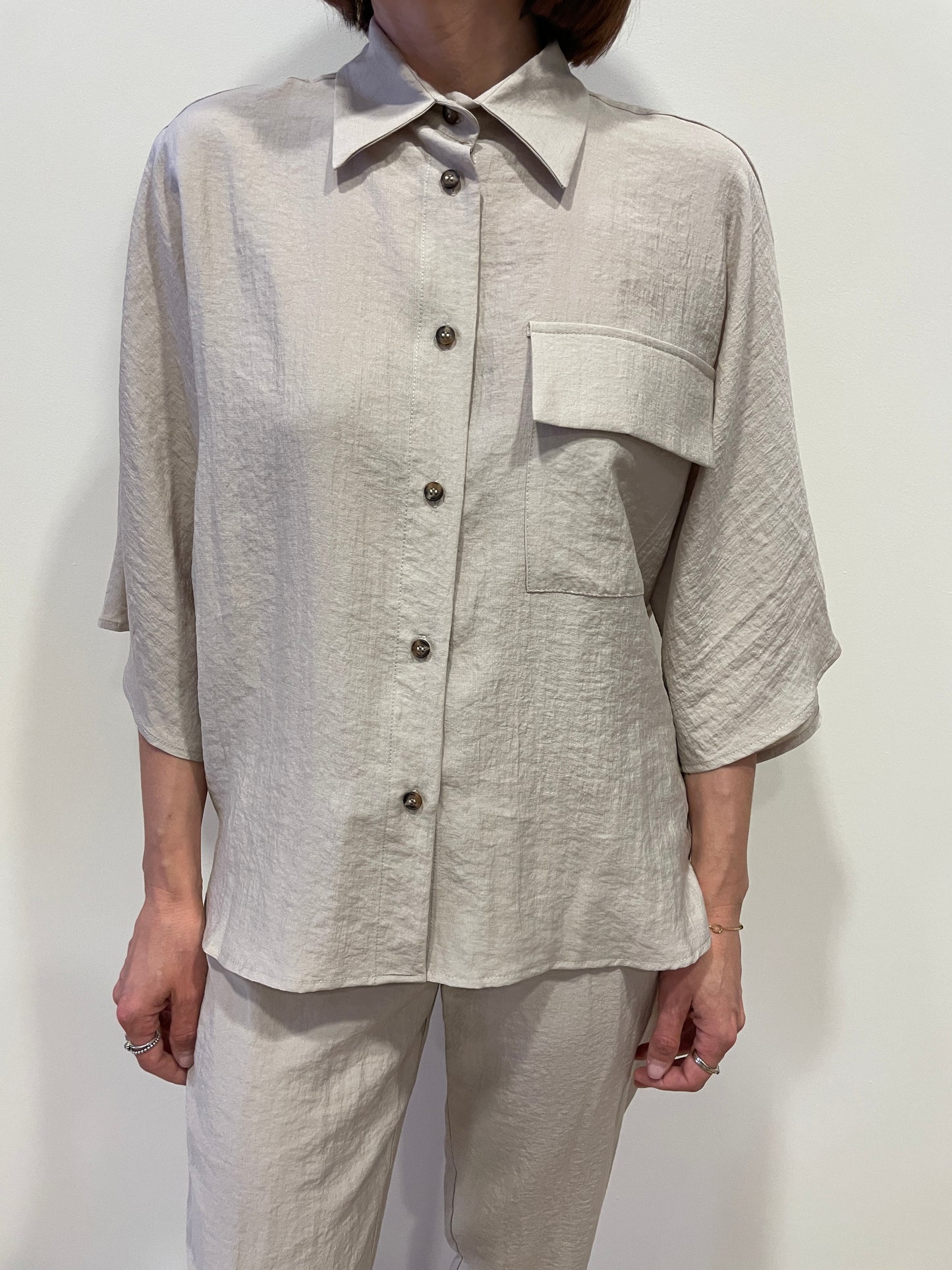 HAVEONE - Camicia con maniche a 3/4 ampie beige con bottoni