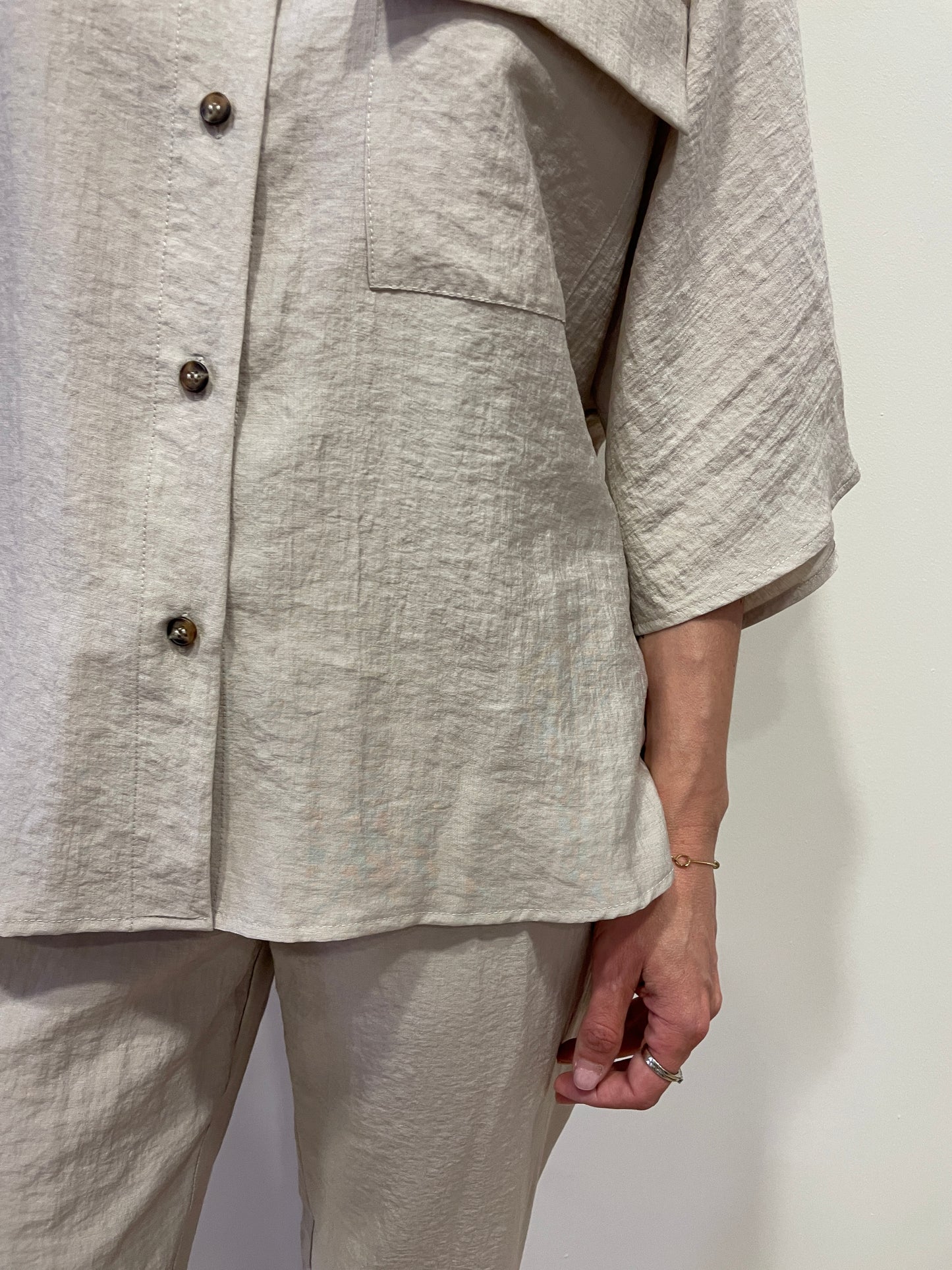 HAVEONE - Camicia con maniche a 3/4 ampie beige con bottoni