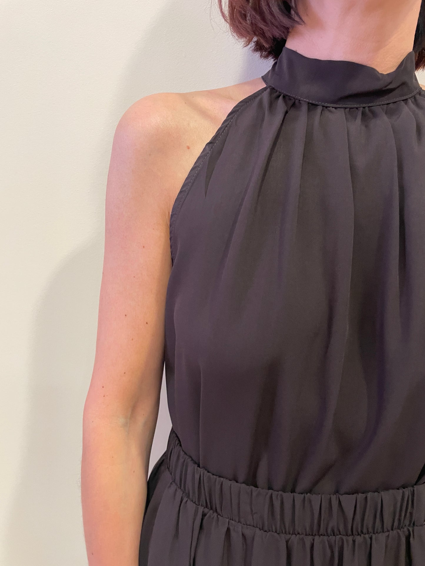 HAVEONE - Top in viscosa testa moro con scollo all'americana e allacciatura sul retro