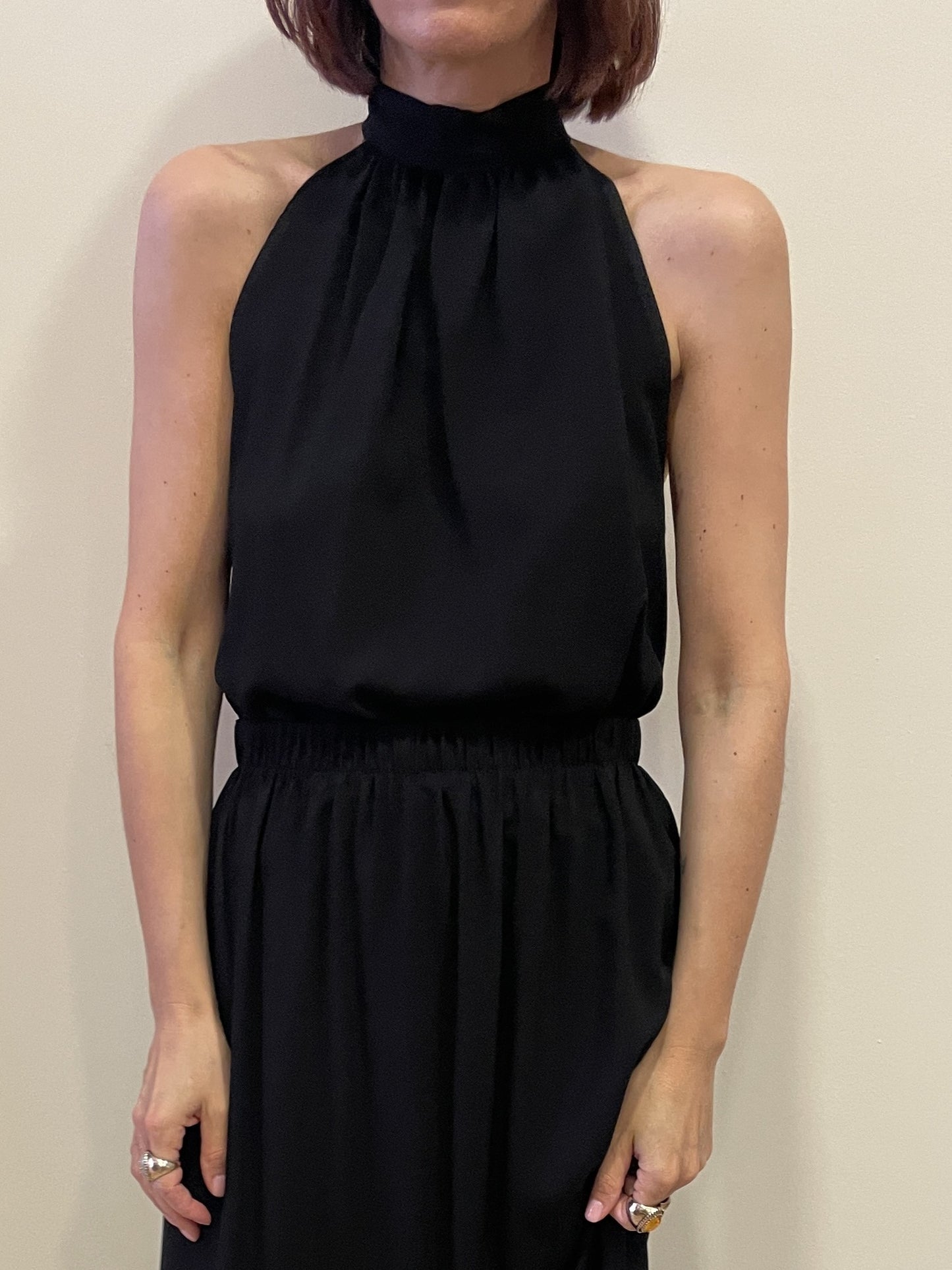 HAVEONE - Top in viscosa nero con scollo all'americana e allacciatura sul retro