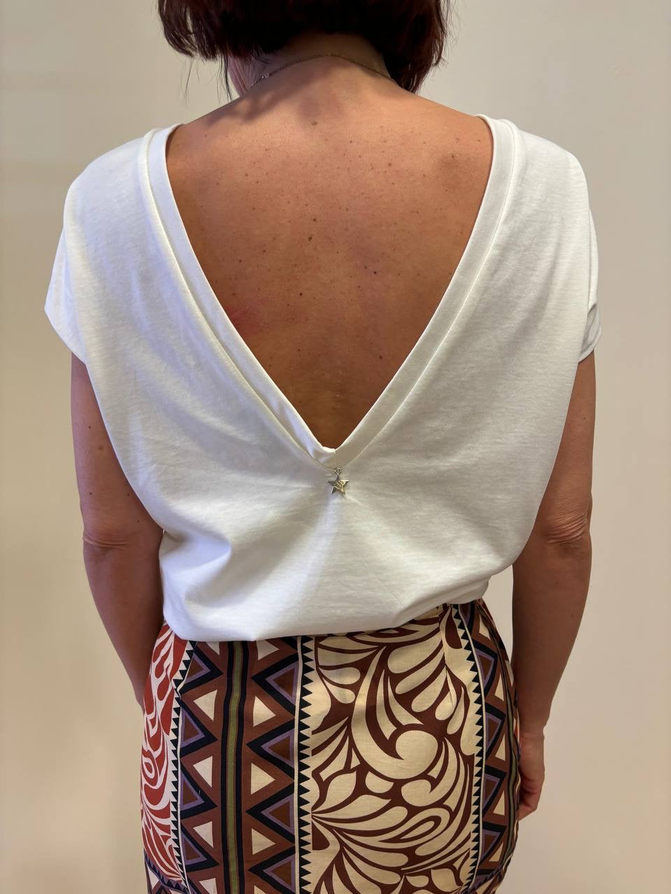 SOUVENIR - T-shirt con stampa "la dolce vita" e scollo a V sul retro