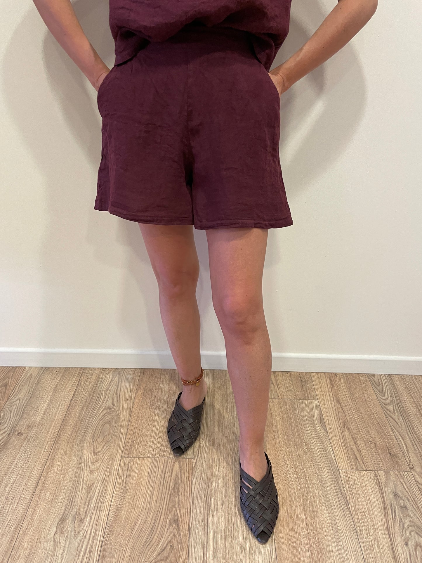 SUSY MIX - Shorts 100% lino a farfalla con elastico color fico