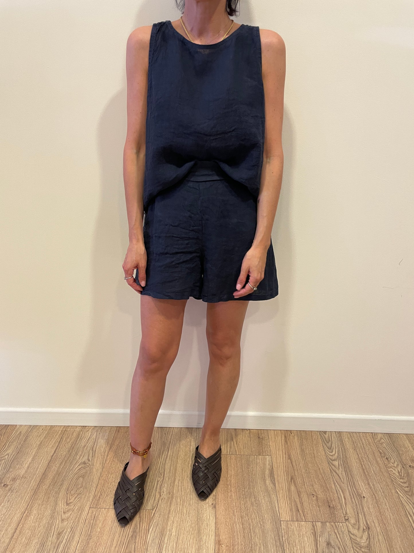 SUSY MIX - Shorts 100% lino a farfalla con elastico color blu