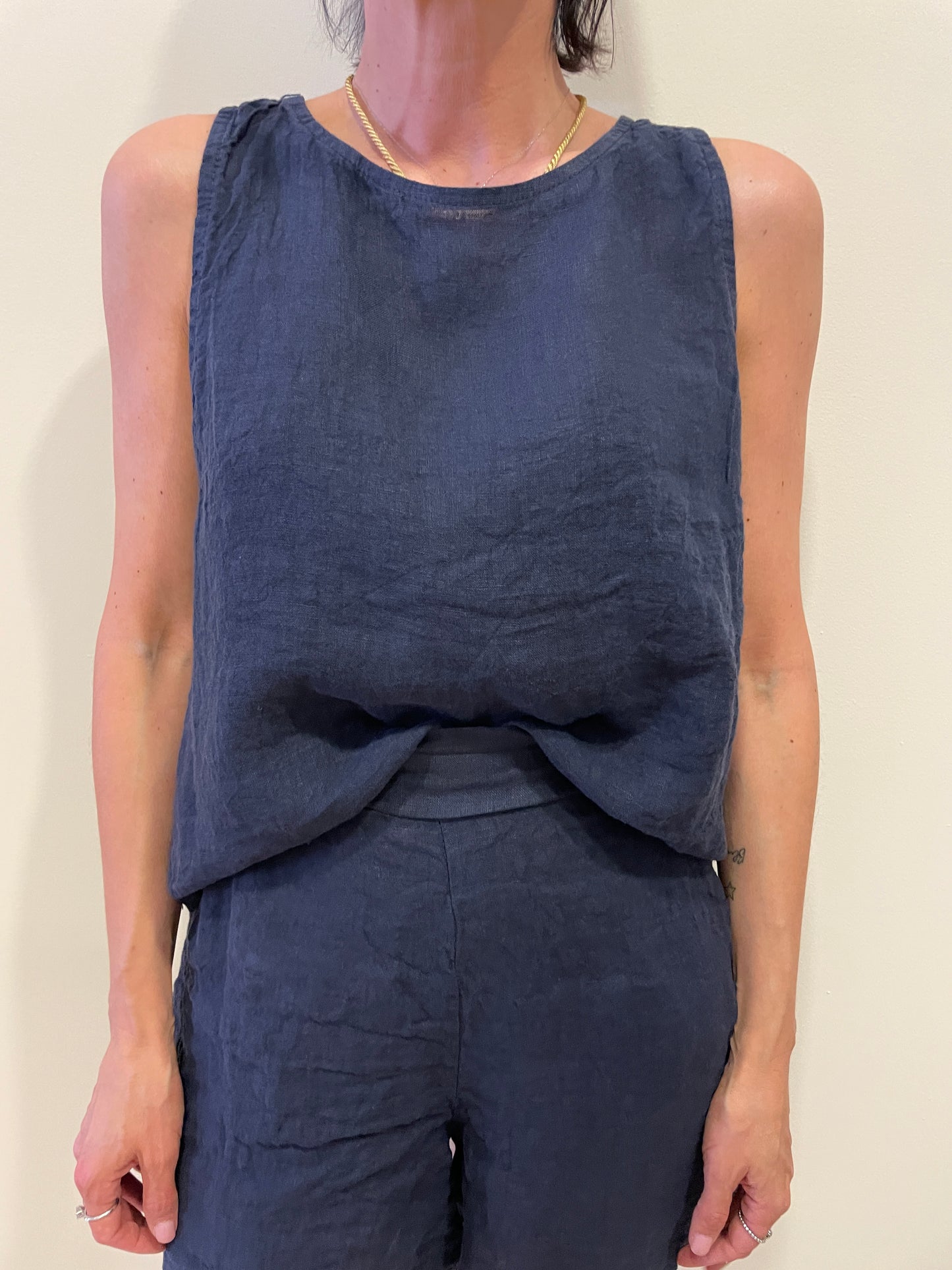 SUSY MIX - Top 100% lino a scatoletta a girocollo color blu