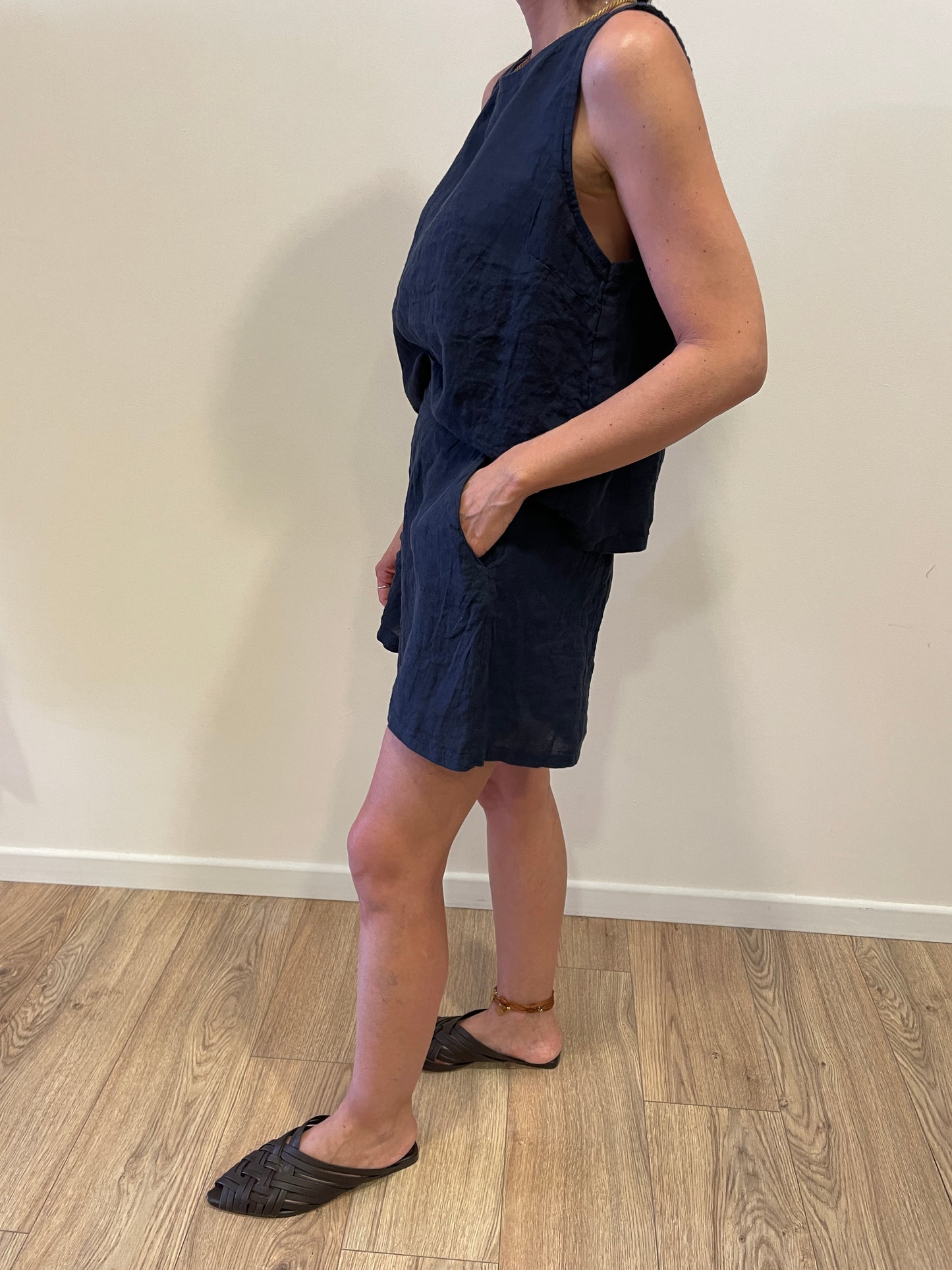 SUSY MIX - Shorts 100% lino a farfalla con elastico color blu
