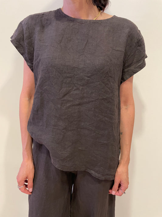 SUSY MIX - Set coordinato con blusa asimmetrica e pantalone a palazzo 100% lino color moro