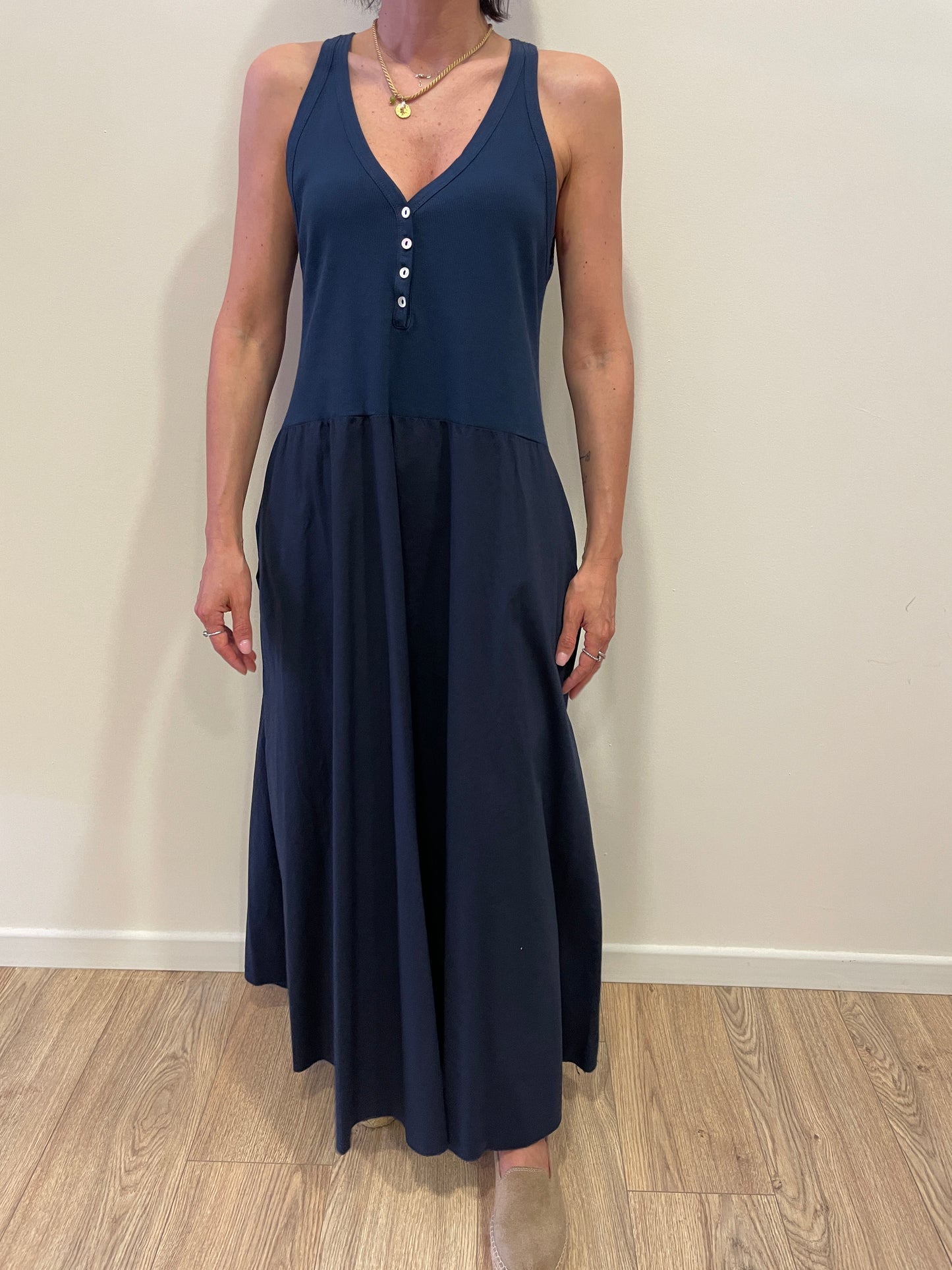 SUSY MIX - Abito lungo con top a costine e bottoni e gonna con tasche color blu